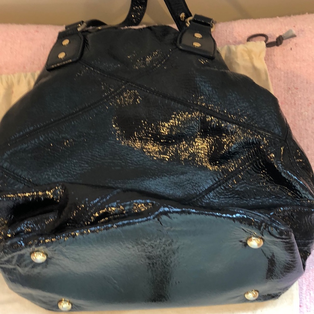 Black patent leather tote/large satchel - Picture 6 of 10